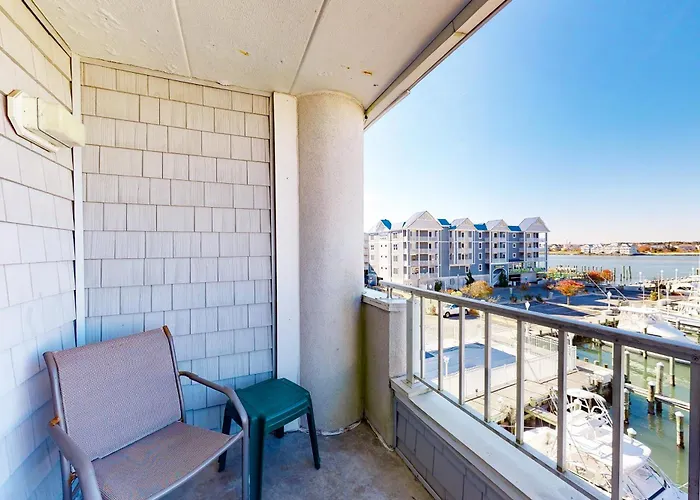 Apartment White Marlin 307b